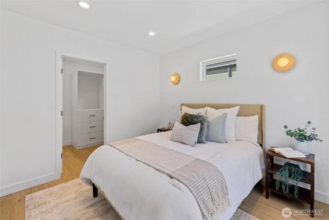 4113 Chilberg Avenue SW Seattle WA 98116