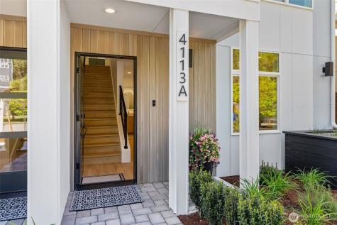 4113 Chilberg Avenue SW Seattle WA 98116