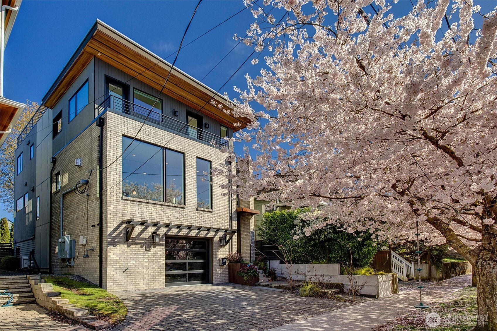 2660 9th Avenue W Seattle WA 98119