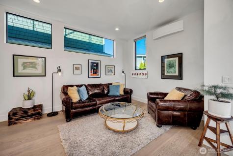 2660 9th Avenue W Seattle WA 98119