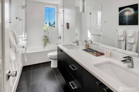 2660 9th Avenue W Seattle WA 98119