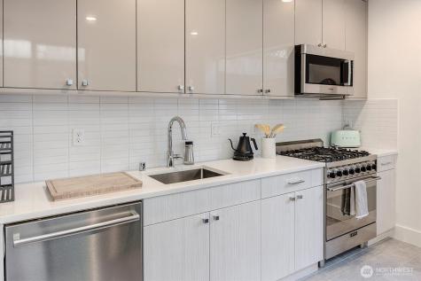 2660 9th Avenue W Seattle WA 98119