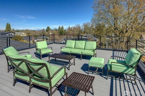 2660 9th Avenue W Seattle WA 98119