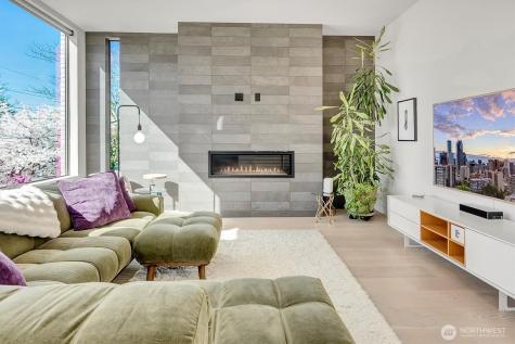2660 9th Avenue W Seattle WA 98119