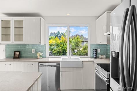 11827 104th Avenue NE Kirkland WA 98034