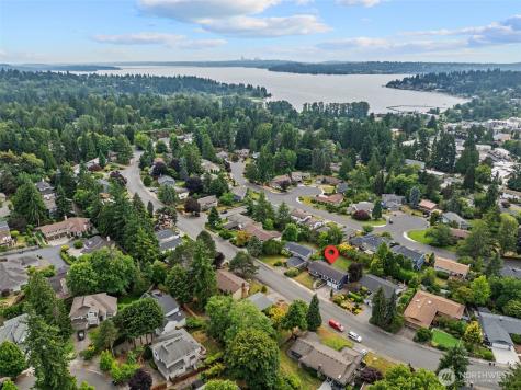 11827 104th Avenue NE Kirkland WA 98034