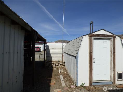 106 Indian Avenue E Brewster WA 98812