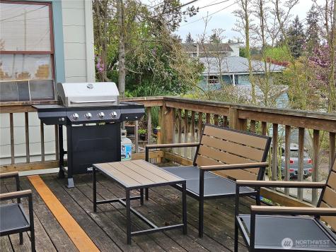 2615 47th Avenue SW Seattle WA 98116