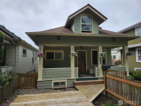 2615 47th Avenue SW Seattle WA 98116