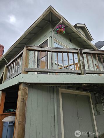 2615 47th Avenue SW Seattle WA 98116