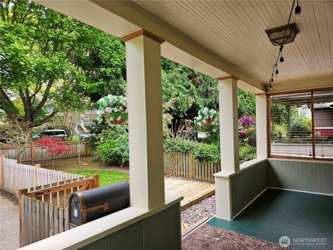 2615 47th Avenue SW Seattle WA 98116