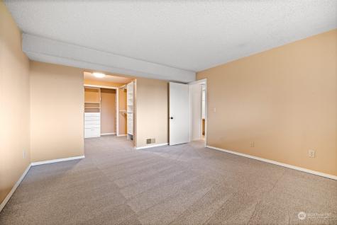 30431 108th Avenue E Auburn WA 98092