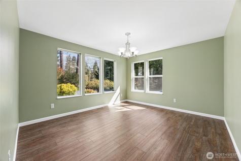 10410 357th Street E Eatonville WA 98328