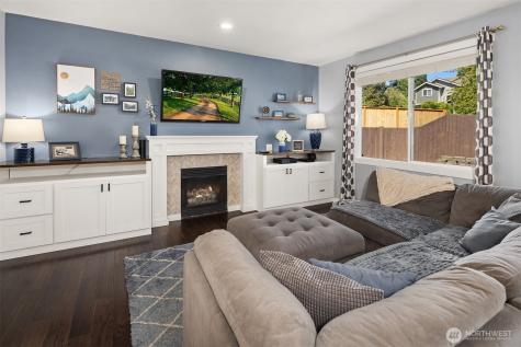 827 180th Street SW Lynnwood WA 98037