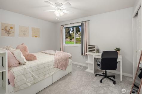 827 180th Street SW Lynnwood WA 98037