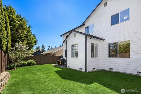827 180th Street SW Lynnwood WA 98037