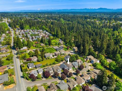 827 180th Street SW Lynnwood WA 98037