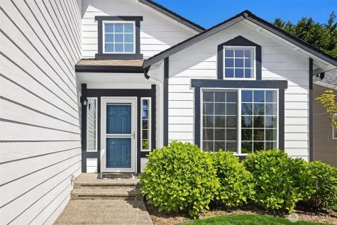 827 180th Street SW Lynnwood WA 98037