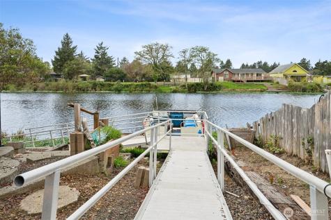 263 Canal Drive NE Ocean Shores WA 98569