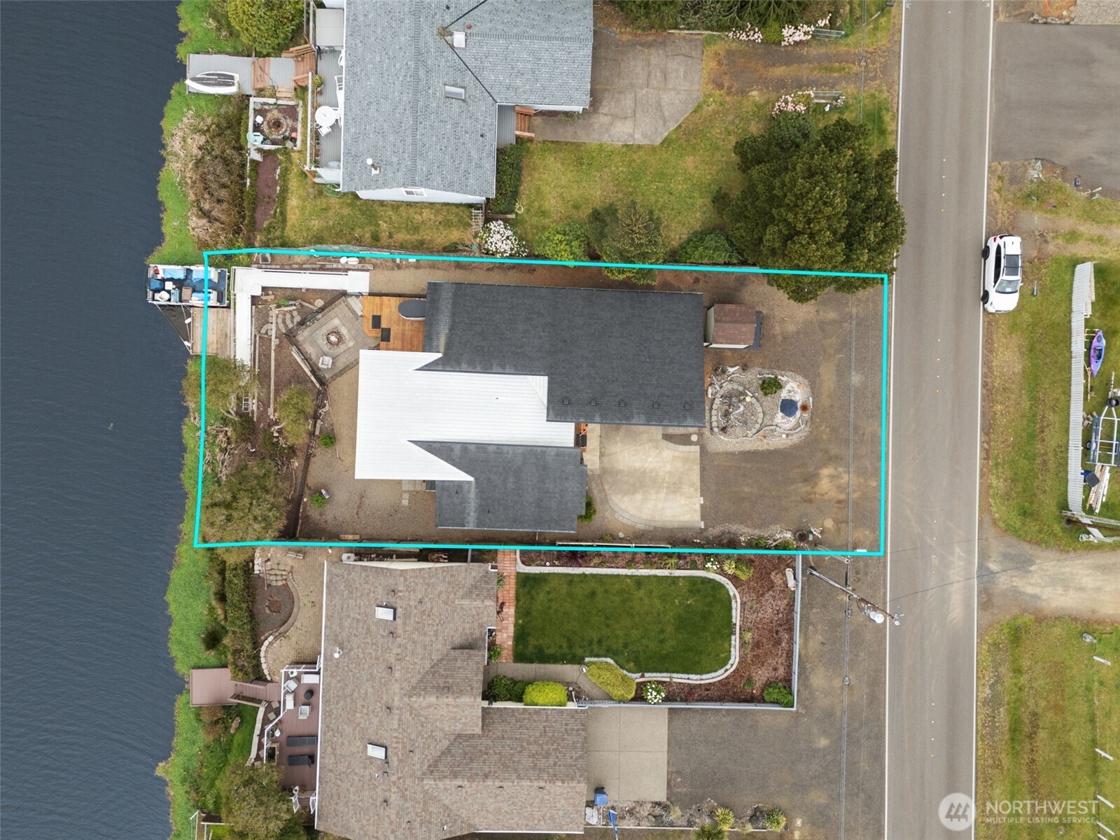 263 Canal Drive NE Ocean Shores WA 98569