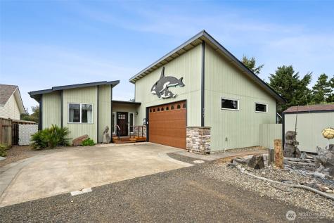 263 Canal Drive NE Ocean Shores WA 98569