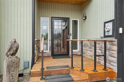 263 Canal Drive NE Ocean Shores WA 98569