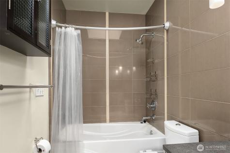 1502 NW 52nd Street Seattle WA 98107