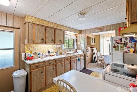 4213 SE Salmonberry Road Port Orchard WA 98366