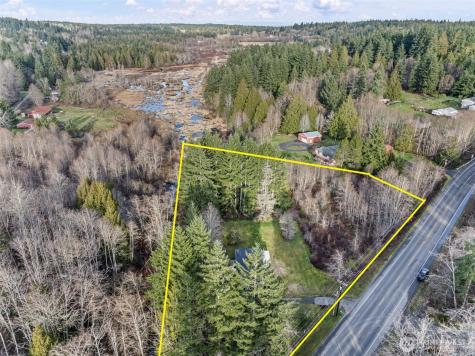 4213 SE Salmonberry Road Port Orchard WA 98366