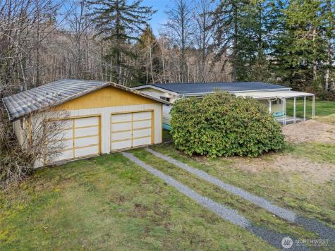 4213 SE Salmonberry Road Port Orchard WA 98366
