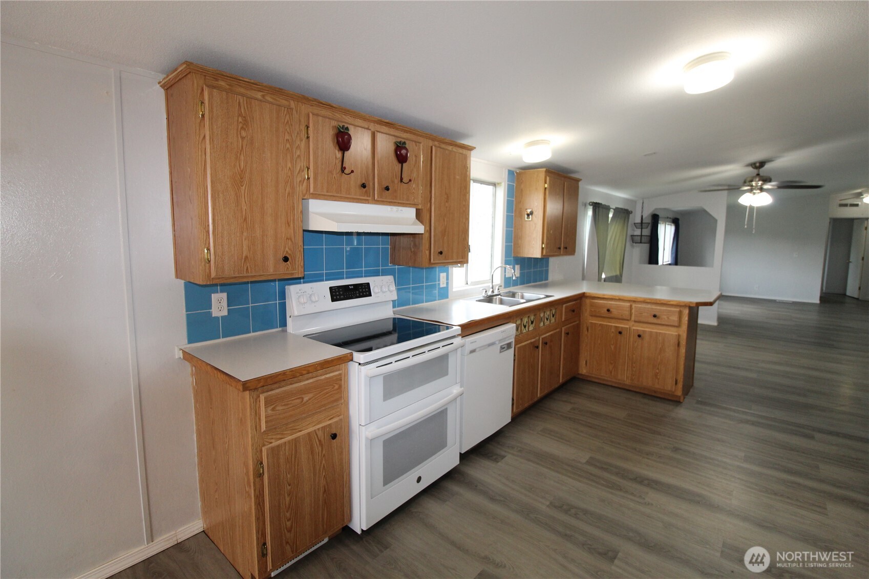 30425 6th Avenue S Roy WA 98580