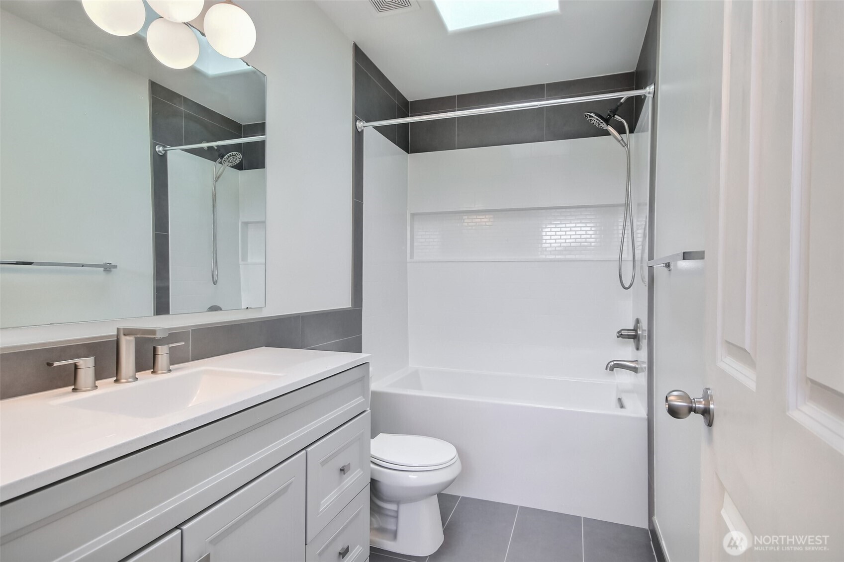 3910 S Holly Street Seattle WA 98118