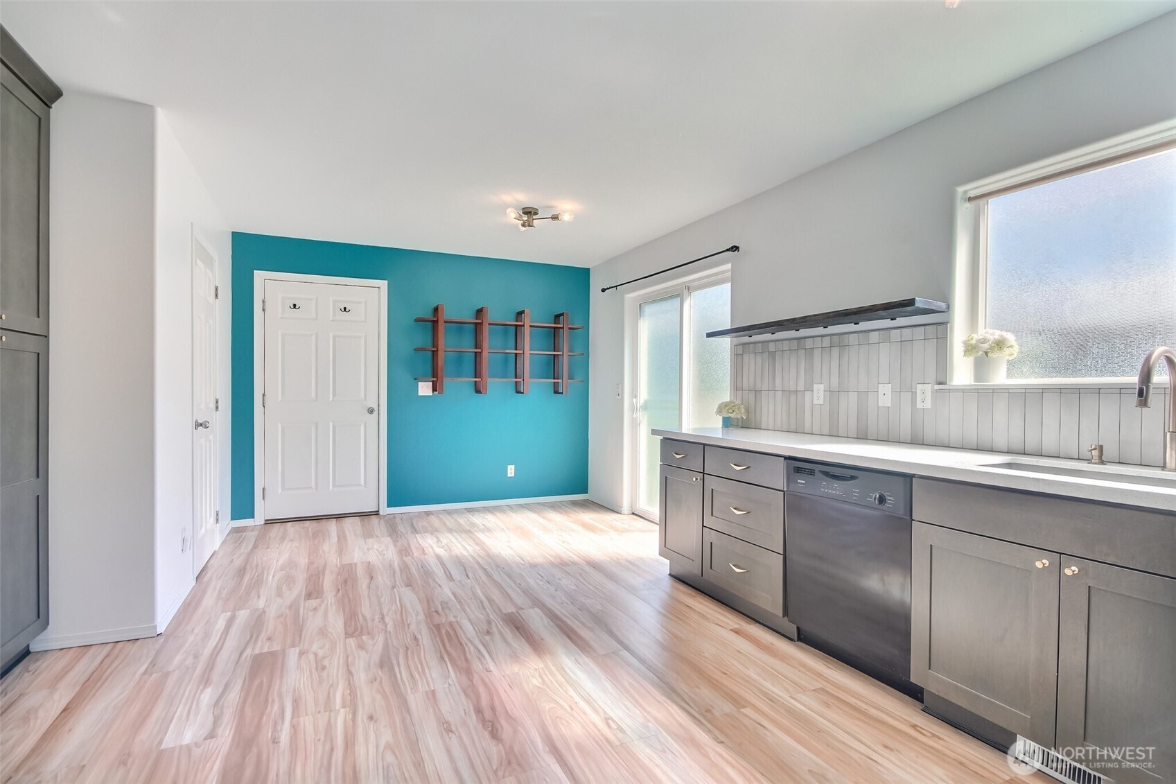 3910 S Holly Street Seattle WA 98118