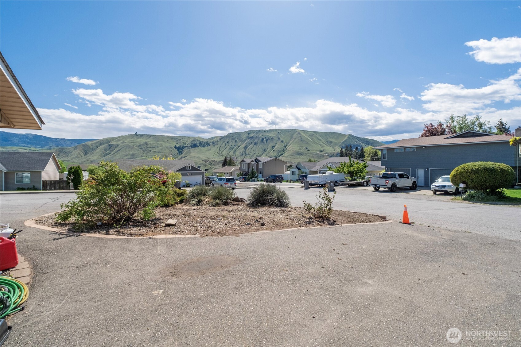 1121 Jean Street SE East Wenatchee WA 98802