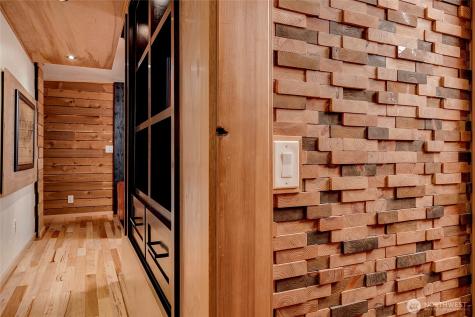 24123 7th Avenue W Bothell WA 98021