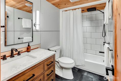 24123 7th Avenue W Bothell WA 98021