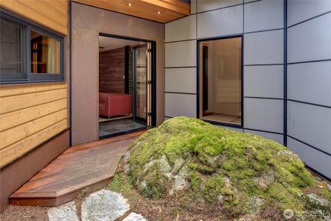 24123 7th Avenue W Bothell WA 98021