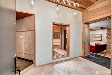 24123 7th Avenue W Bothell WA 98021