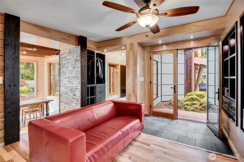 24123 7th Avenue W Bothell WA 98021