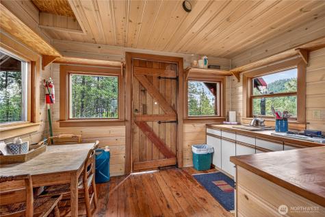 329 First Grade Road Leavenworth WA 98826
