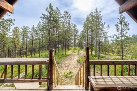 329 First Grade Road Leavenworth WA 98826