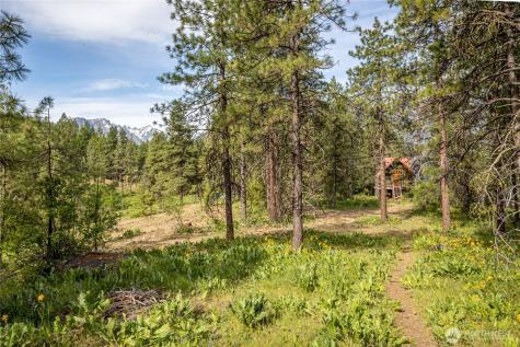 329 First Grade Road Leavenworth WA 98826