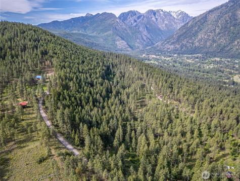 329 First Grade Road Leavenworth WA 98826