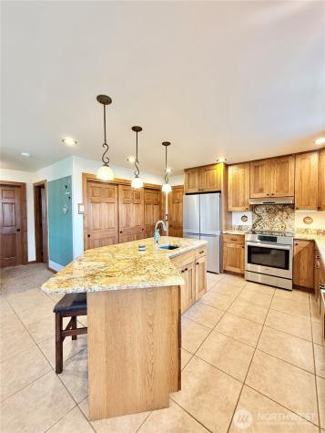 129 Robinson Canyon Road Omak WA 98841