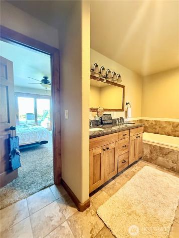 129 Robinson Canyon Road Omak WA 98841