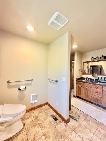 129 Robinson Canyon Road Omak WA 98841