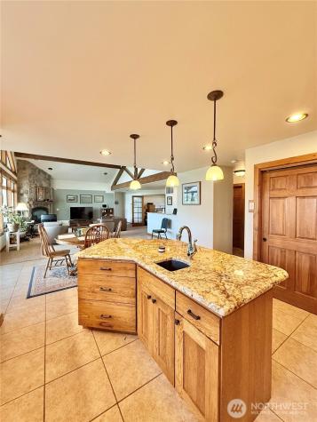 129 Robinson Canyon Road Omak WA 98841