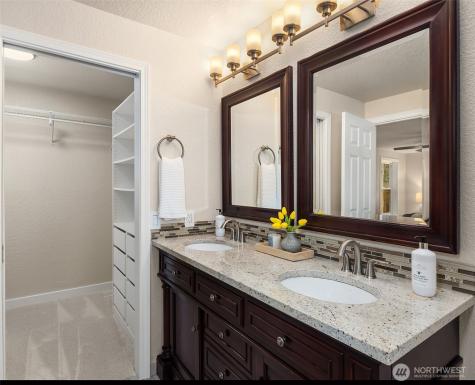 4222 205th Place NE Sammamish WA 98074