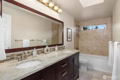 4222 205th Place NE Sammamish WA 98074