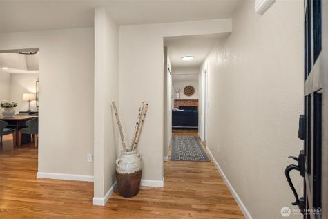 4222 205th Place NE Sammamish WA 98074